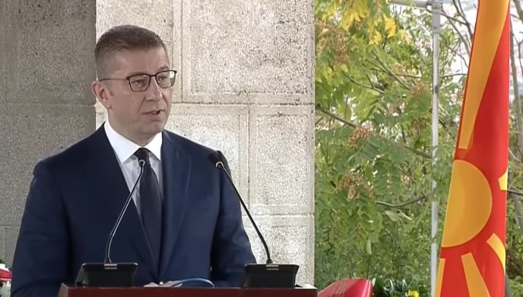 Mицкоски: Целта е до крајот на мандатот на оваа влада да се приближиме до просечна плата од 1.000 евра