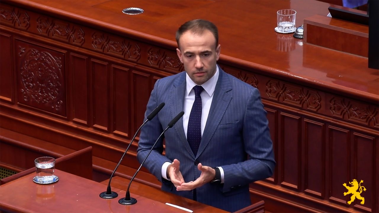Стојаноски до Тренчевска: Многу подобро се живее денес отколку кога вие ја водевте државата, тоа го потврдуваат сите економските показатели