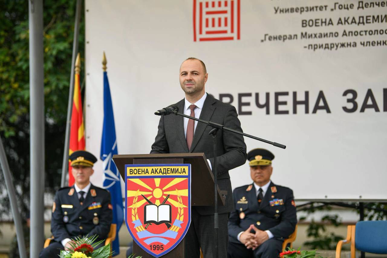 Мисајловски: Униформата е чест, заклетвата е обврска, а службата кон татковината се докажува со дела
